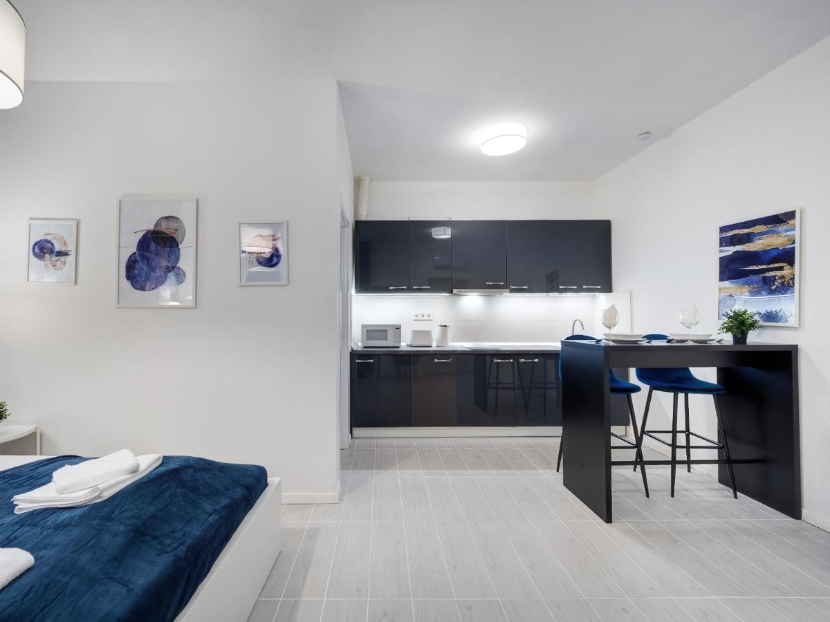 Apartment And New With Ac