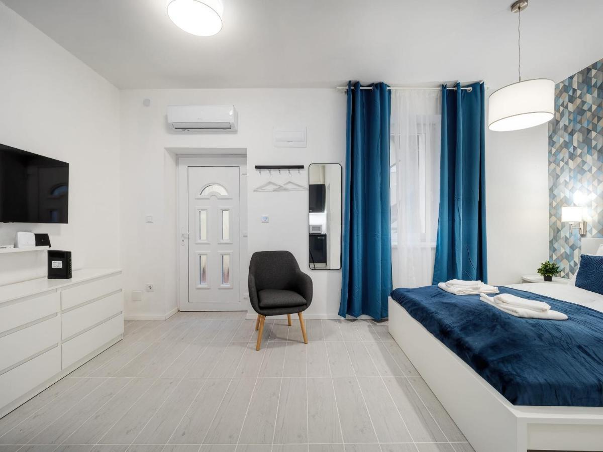 Apartment And New With Ac *