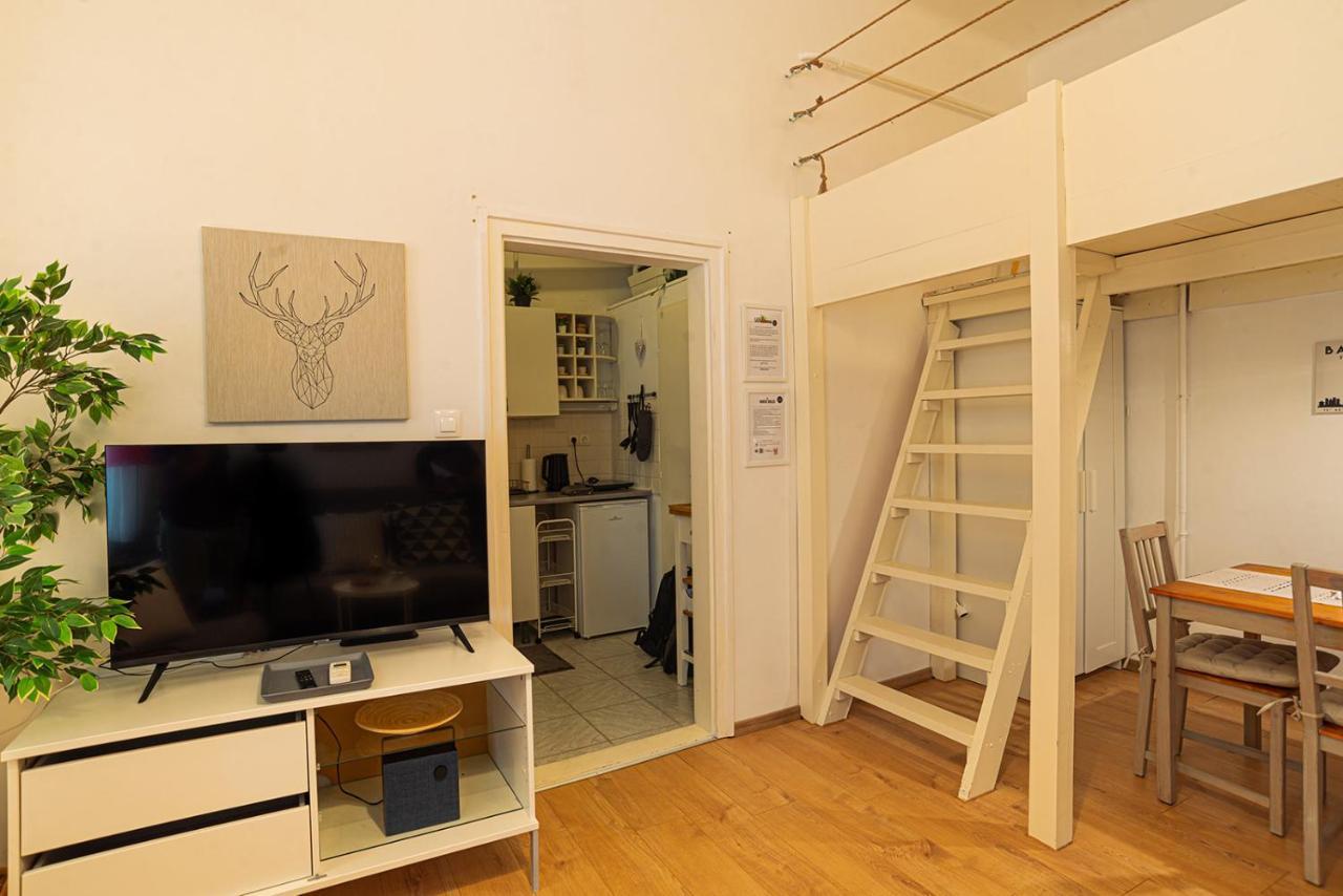Magica - Cosy In The Heart Of Apartment *