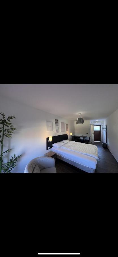 Texas Pub & Apartament *