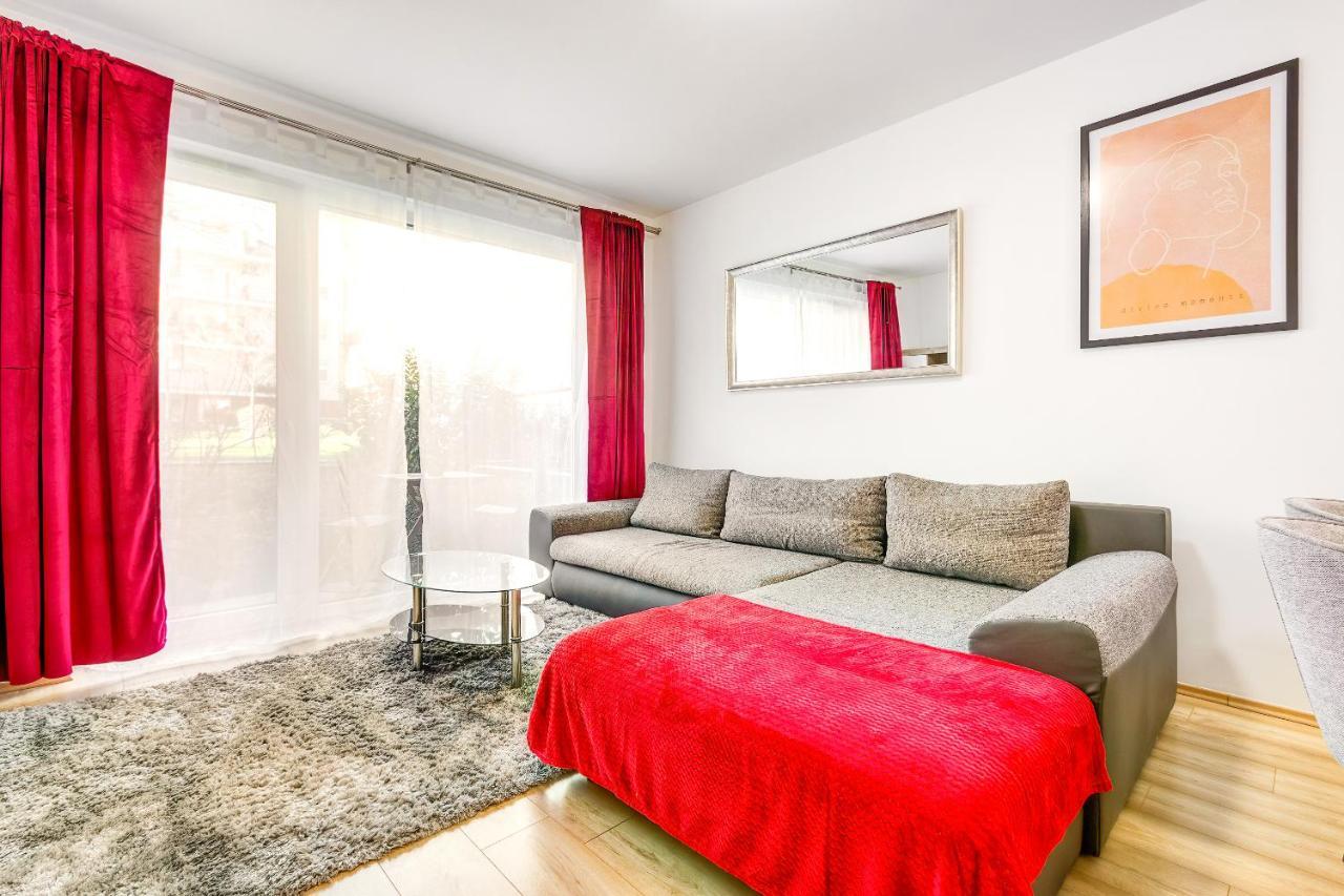 Tranquil With Free Parking And Garden Connection In The Downtown Lejlighed