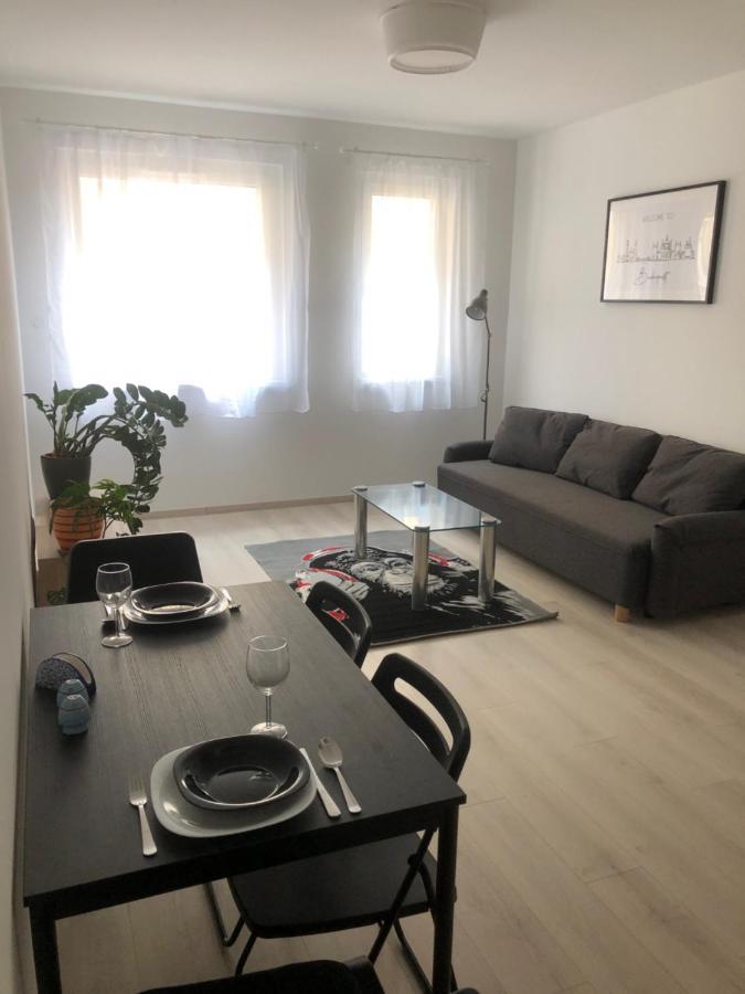 Apartament Tolnai *