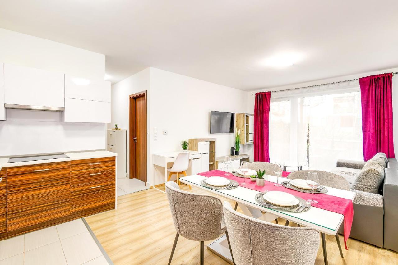 Apartamento Tranquil With Free Parking And Garden Connection In The Downtown