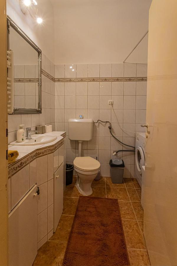 Homestay Kristof Studio *