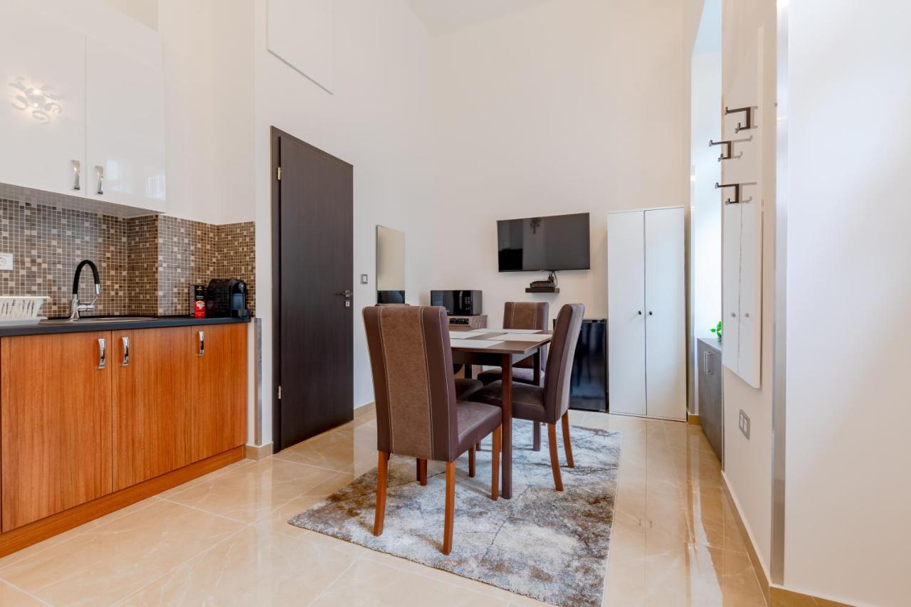 La Fortezza Panzio Apartment