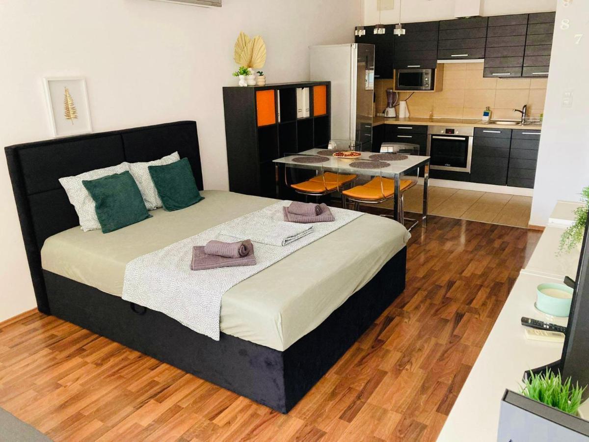 Apartamento Corvin Boutique Parking In The Plaza