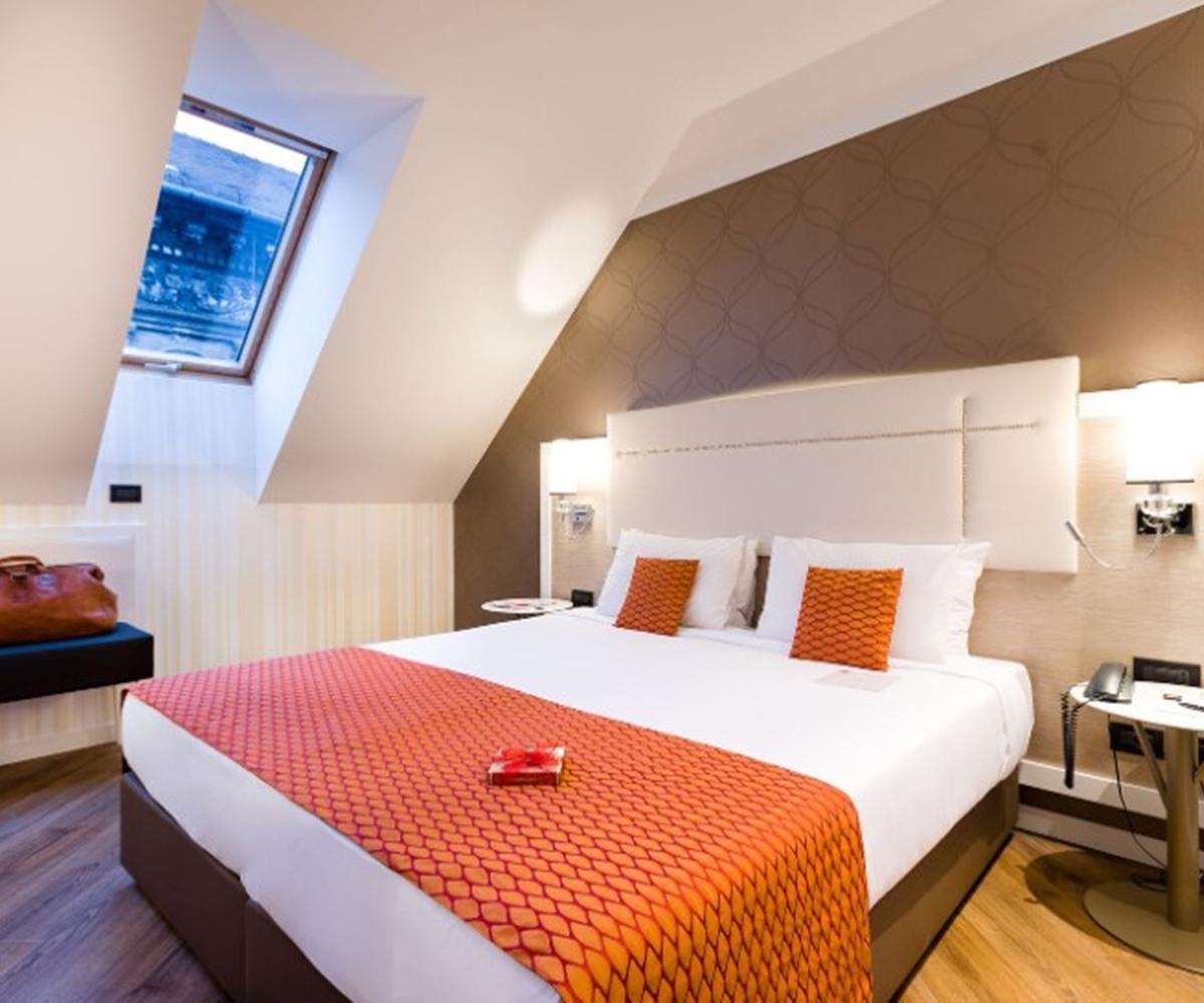Ikonik Parlament 4* Budapest