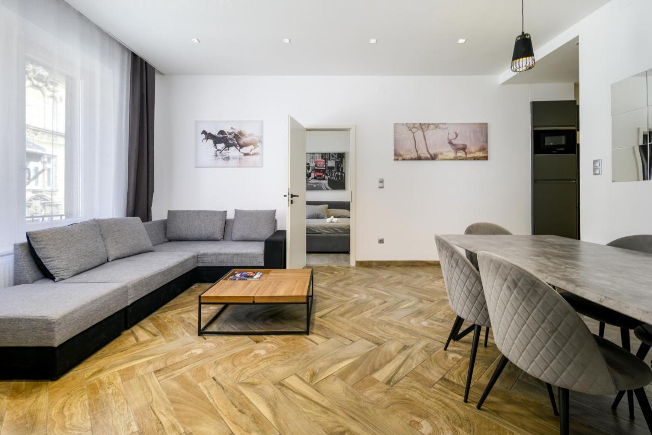 Lion 3bedroom In Hear Of Appartement