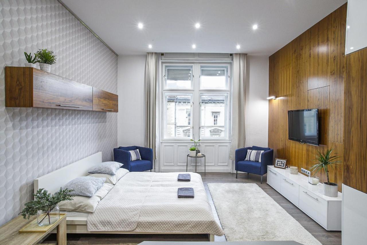 Ccc Apartment