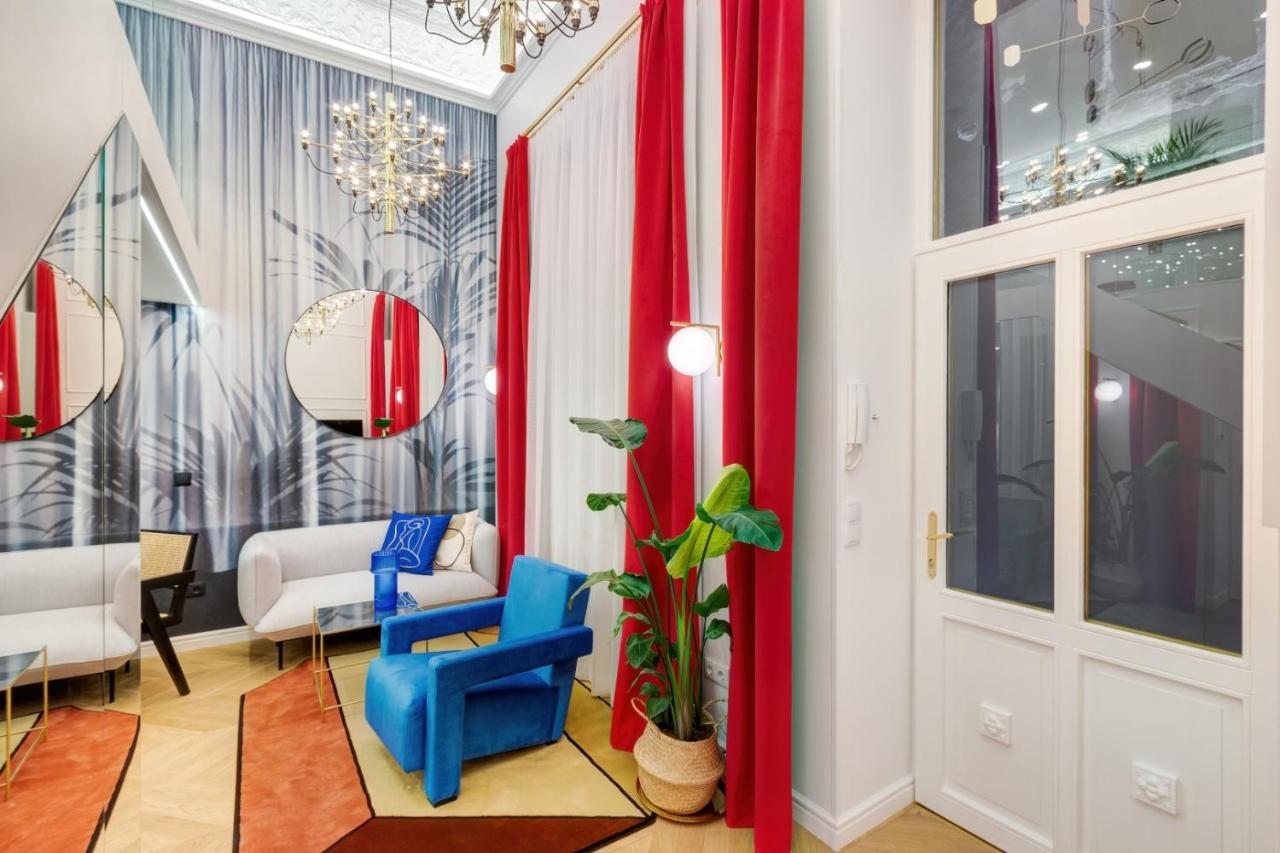 A Little Heaven In Heart Of Apartment