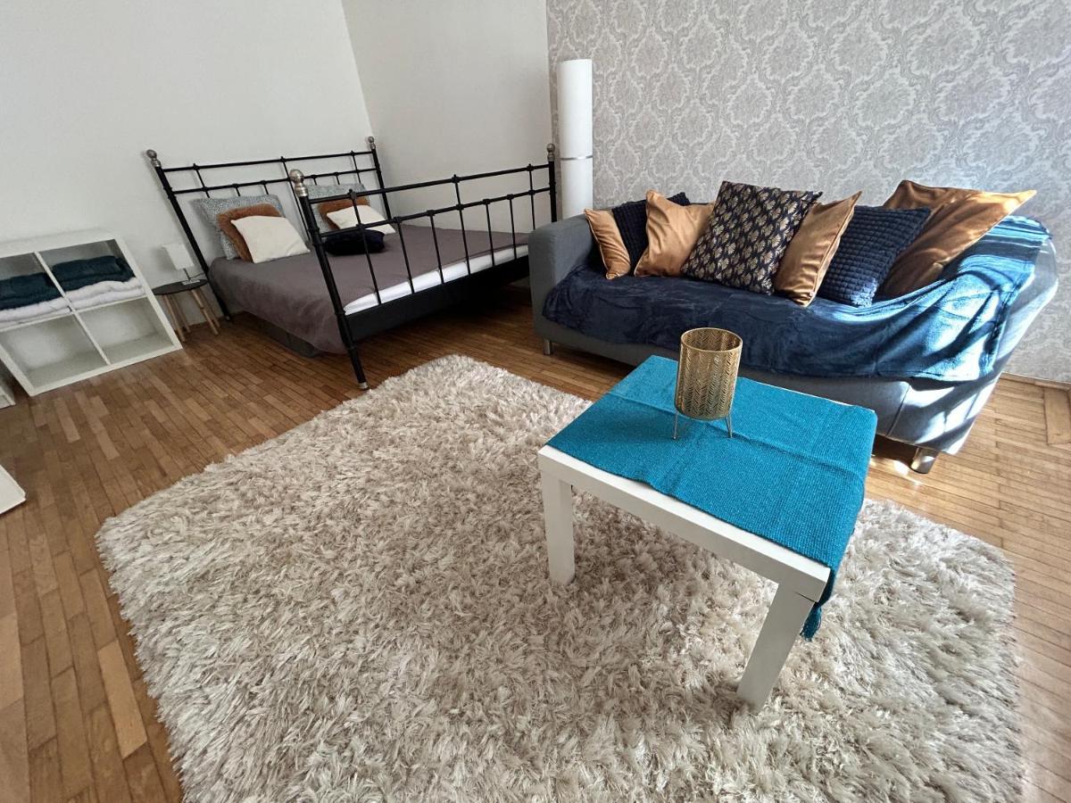 Butterfly Free Parking At Riverside Appartement Budapest