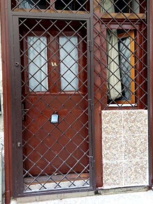 Dembinszky 16 * Budapeszt