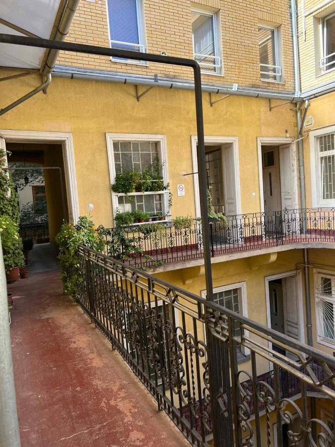 Elena Apartmán