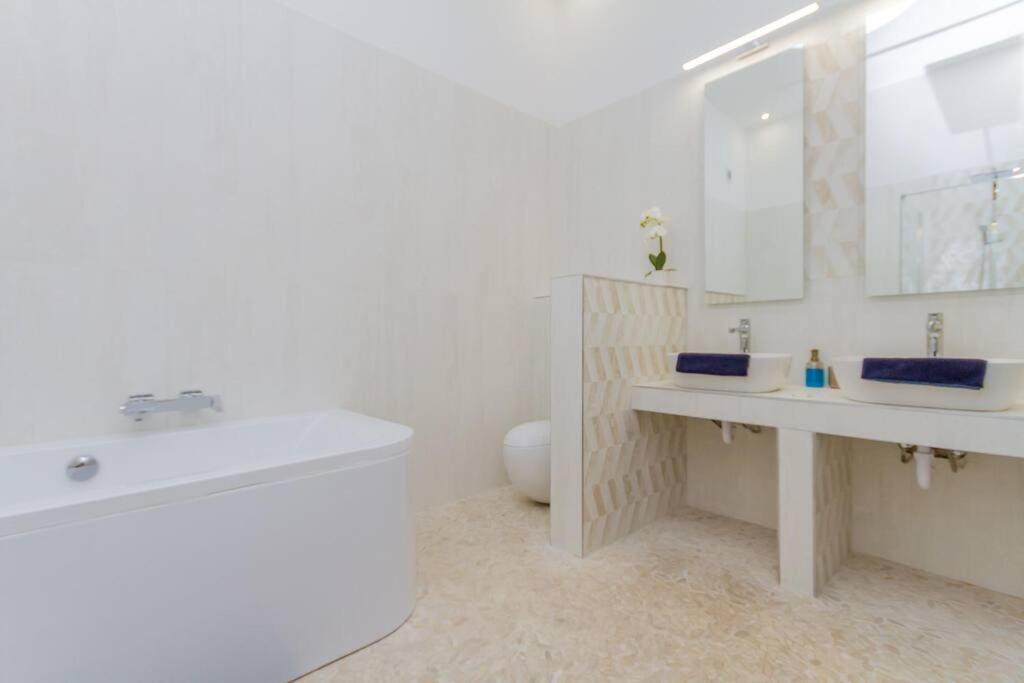Lägenhet The Opulent Oasis By Newave Budapest
