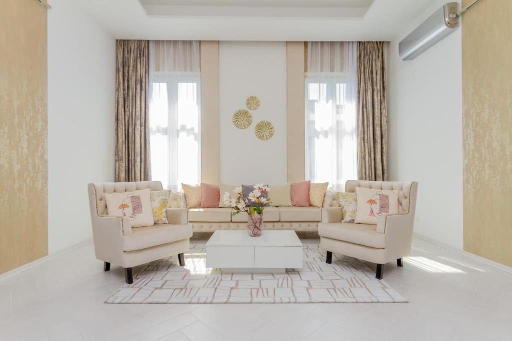 The Opulent Oasis By Newave * Budapest