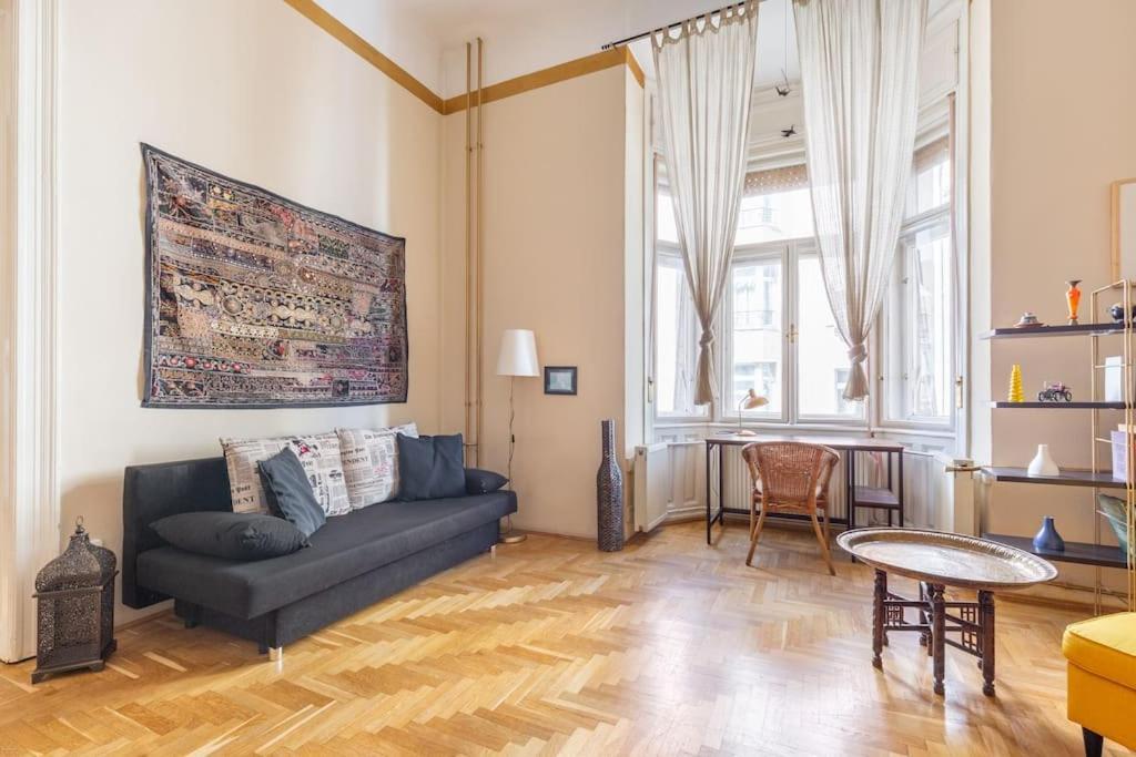 Apartment Bourgeois Boheme Apt. 88 M² Center Budapest