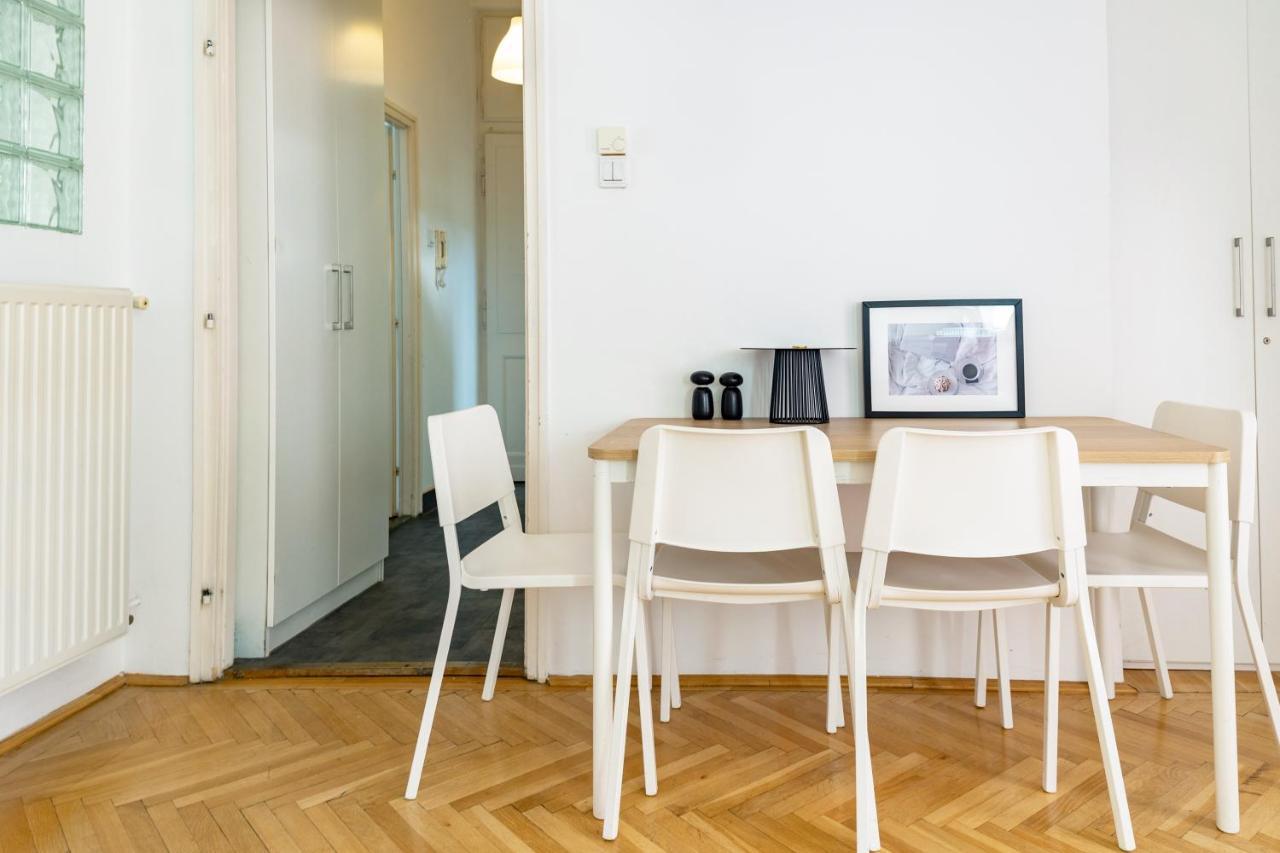 W25 Smart * Budapest