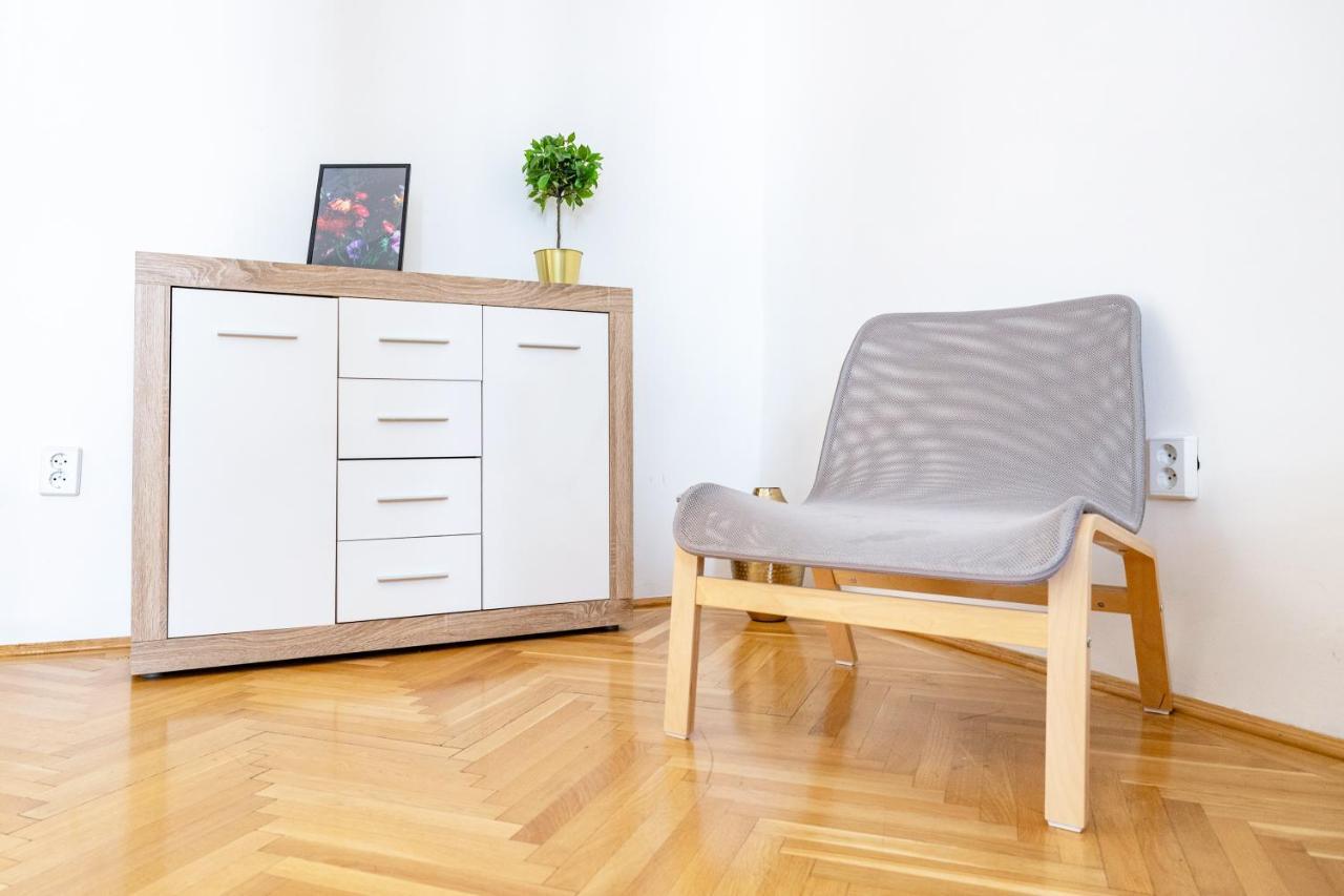 Apartment W25 Smart