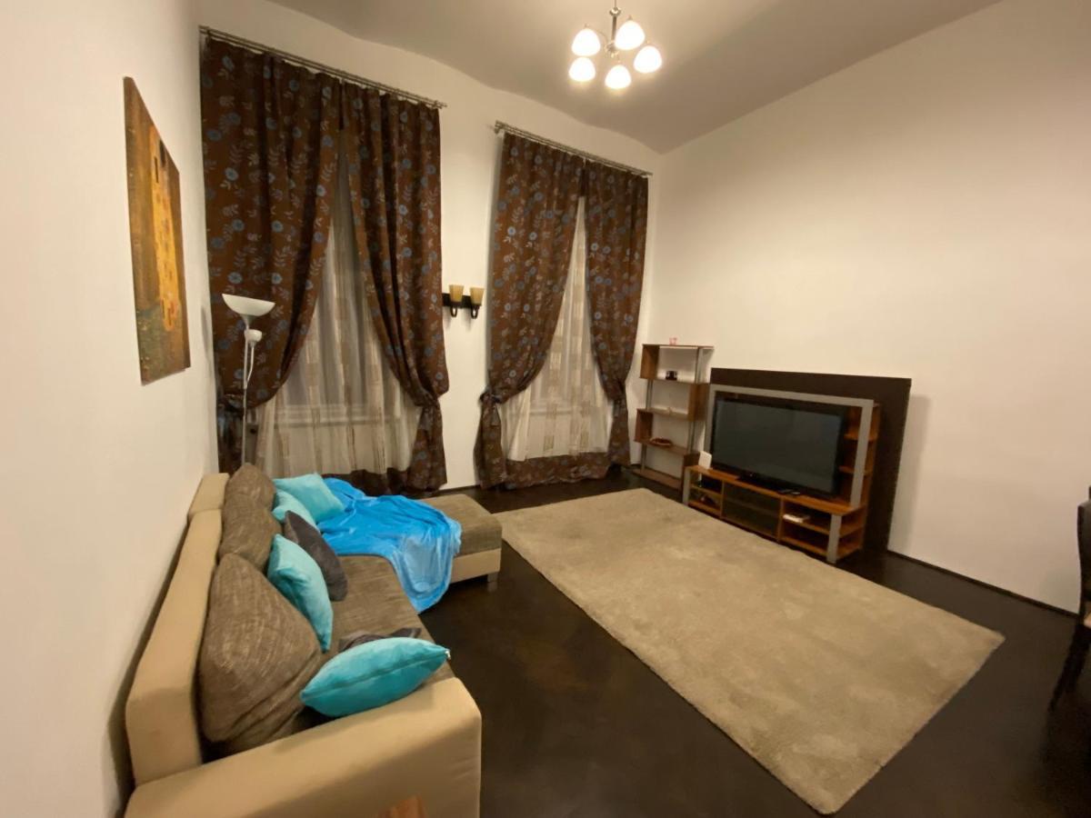 Appartement Location In The Heart Of The City, 2 Bedrooms, 2 Bathrooms Boedapest