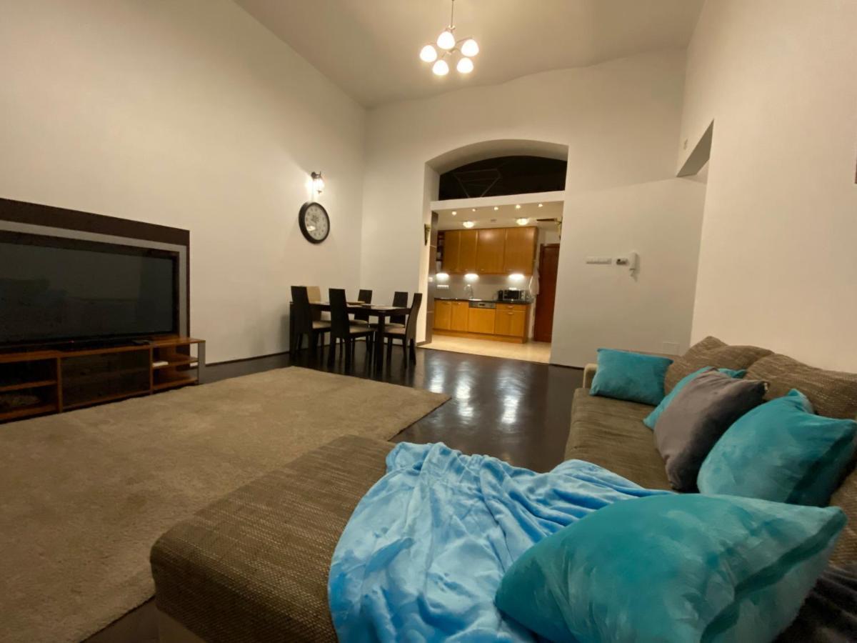 Lägenhet Location In The Heart Of The City, 2 Bedrooms, 2 Bathrooms Budapest
