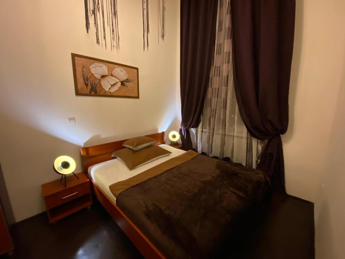 Location In The Heart Of The City, 2 Bedrooms, 2 Bathrooms * Boedapest