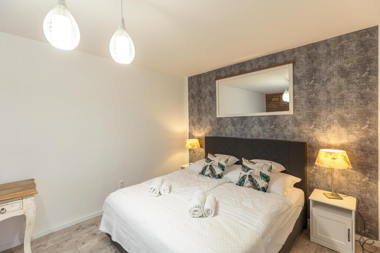 Riverside Luxury Apartamento *
