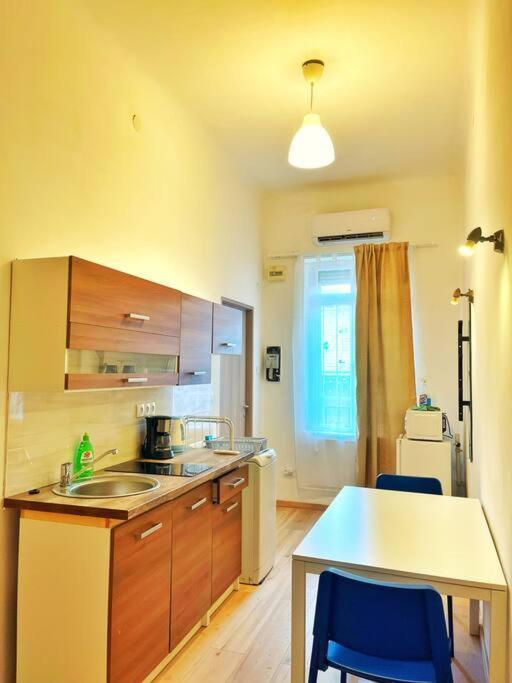 Studio Flat