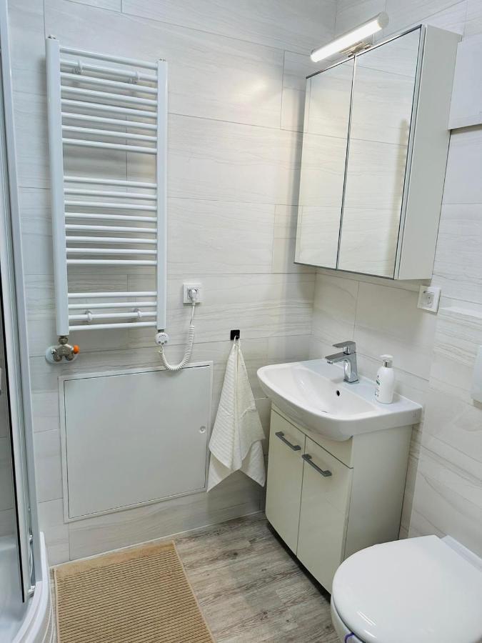Palace Quarter 1 Peaceful Modern Floor Apartment Budapest