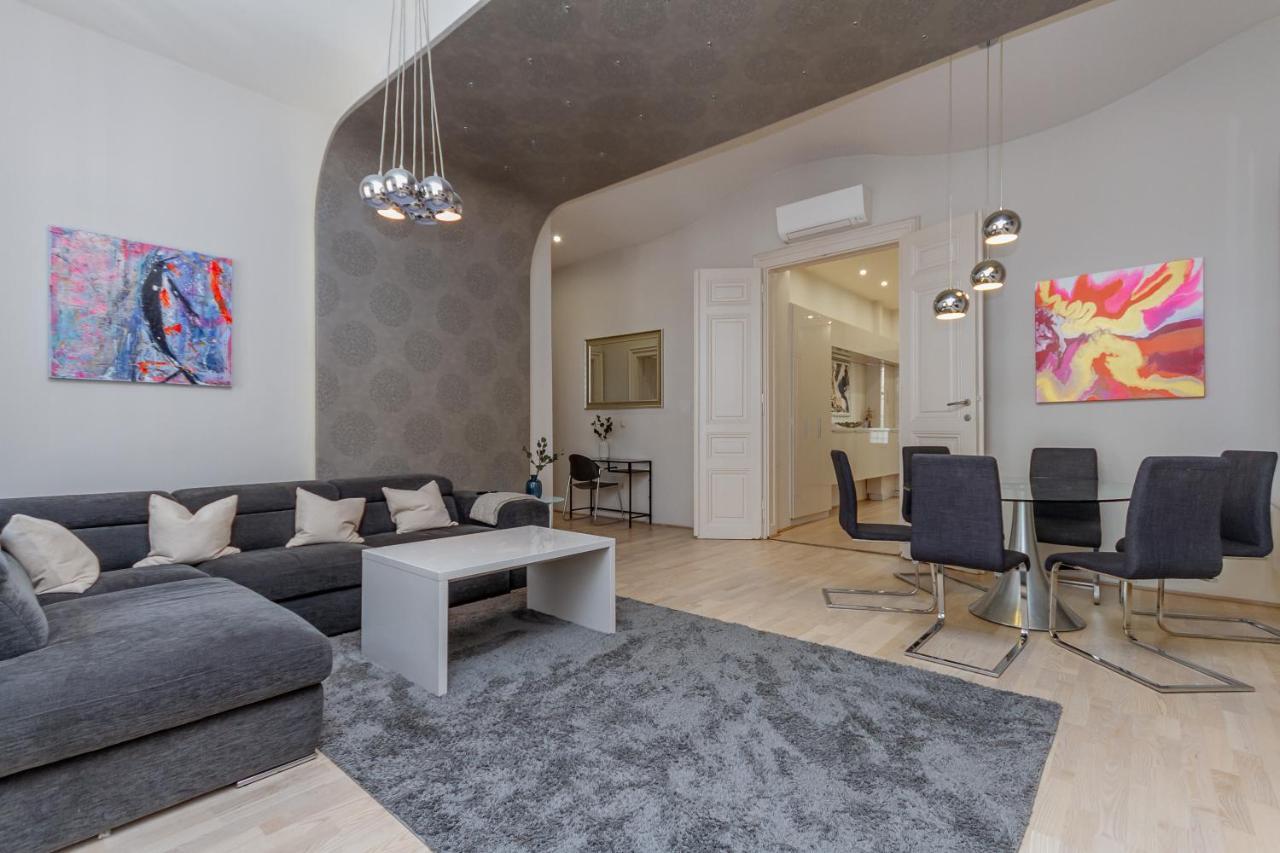 Apartment Andrassy Str. Luxury Budapest
