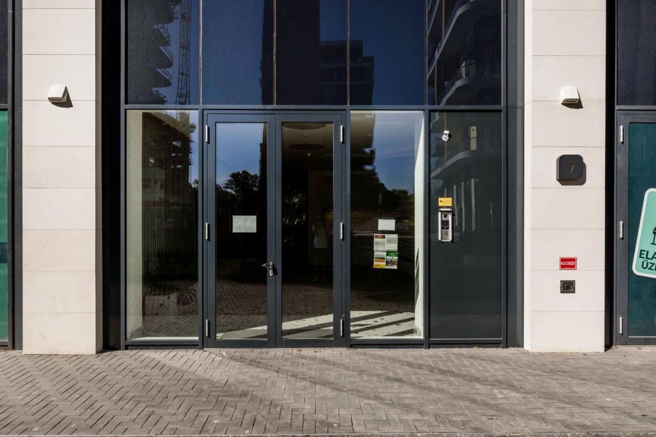 Modern Riverside With Free Parking Appartement Boedapest