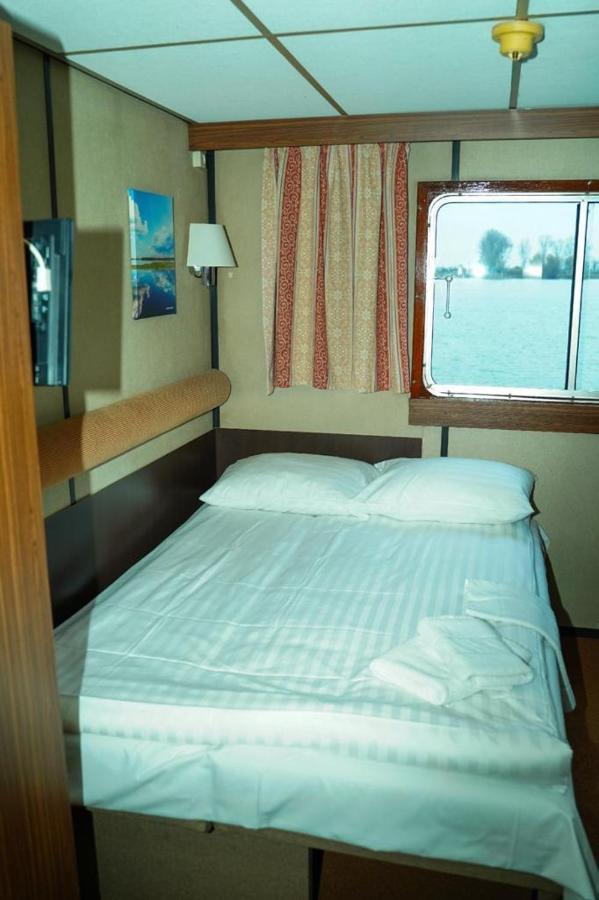 Diana Cruises Botel