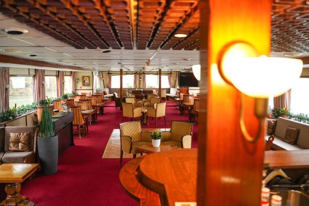 Diana Cruises Botel Boedapest