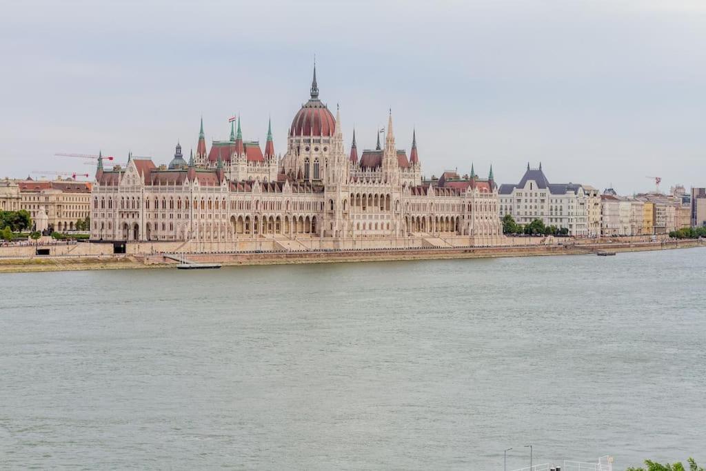Best View * Budapest