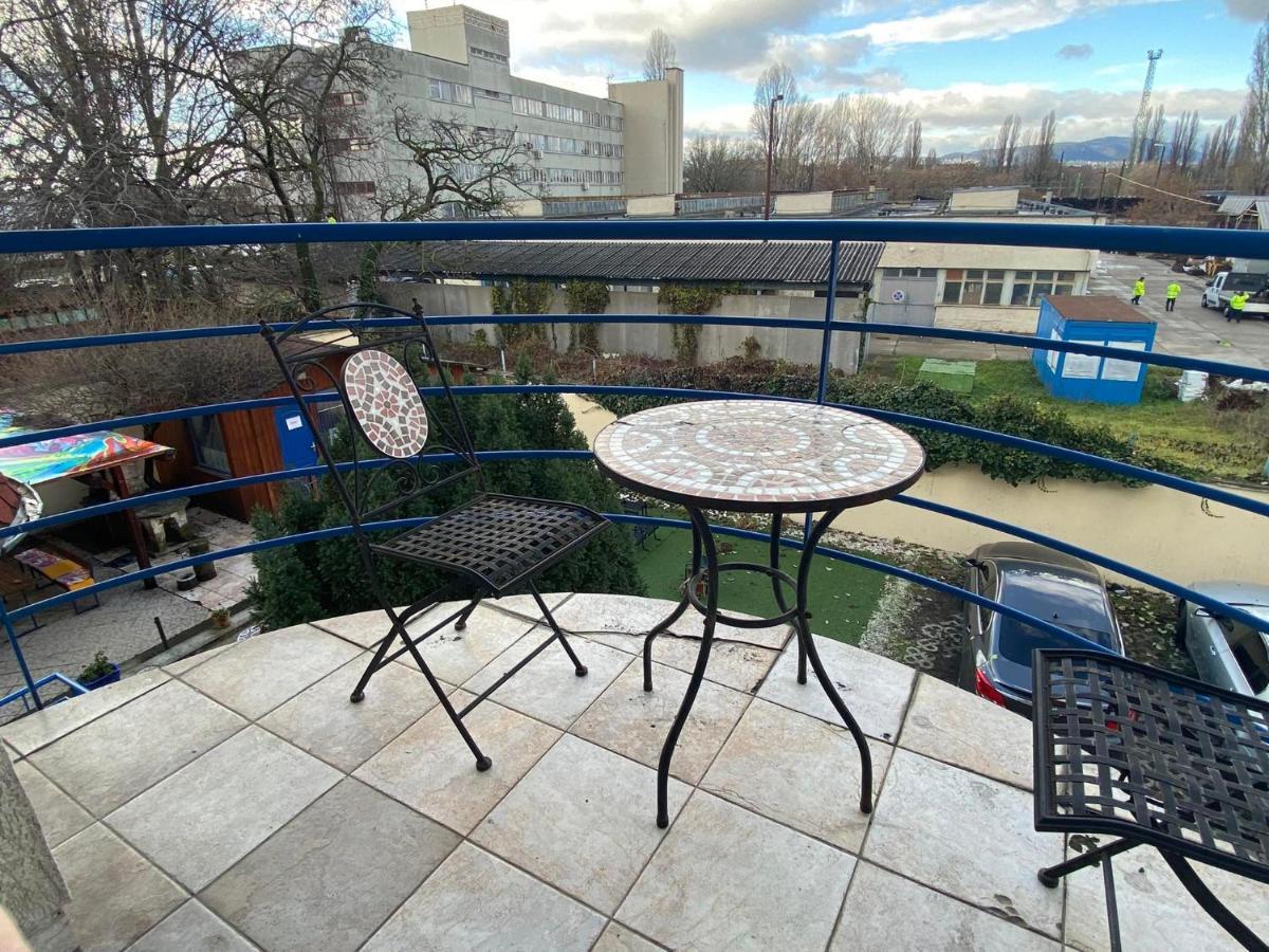 Hermina Apartmanhaz *