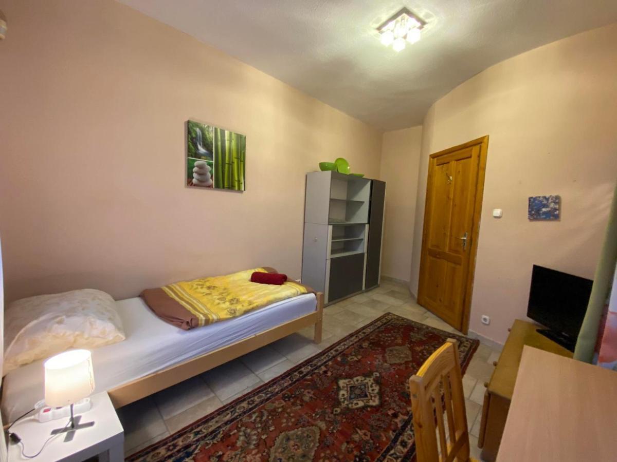 Hermina Apartmanhaz *