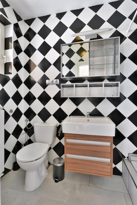 Apartment Buda Batthiany Square, 6 *