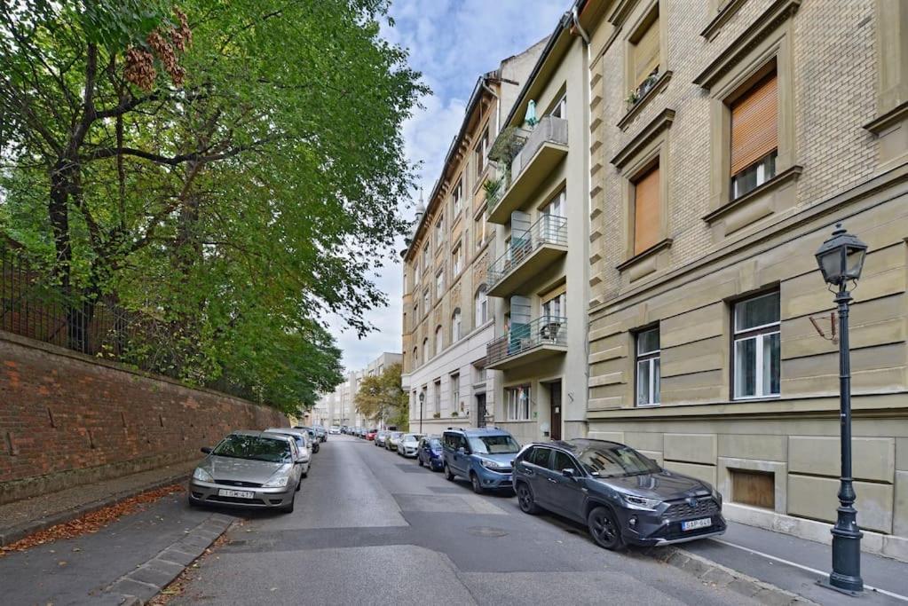 Apartment Buda Batthiany Square, 6 Budapest
