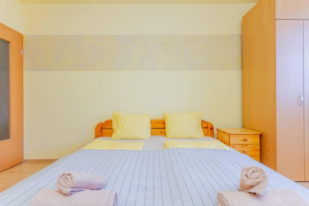 Apartment Akvarell House Ac/free Parking