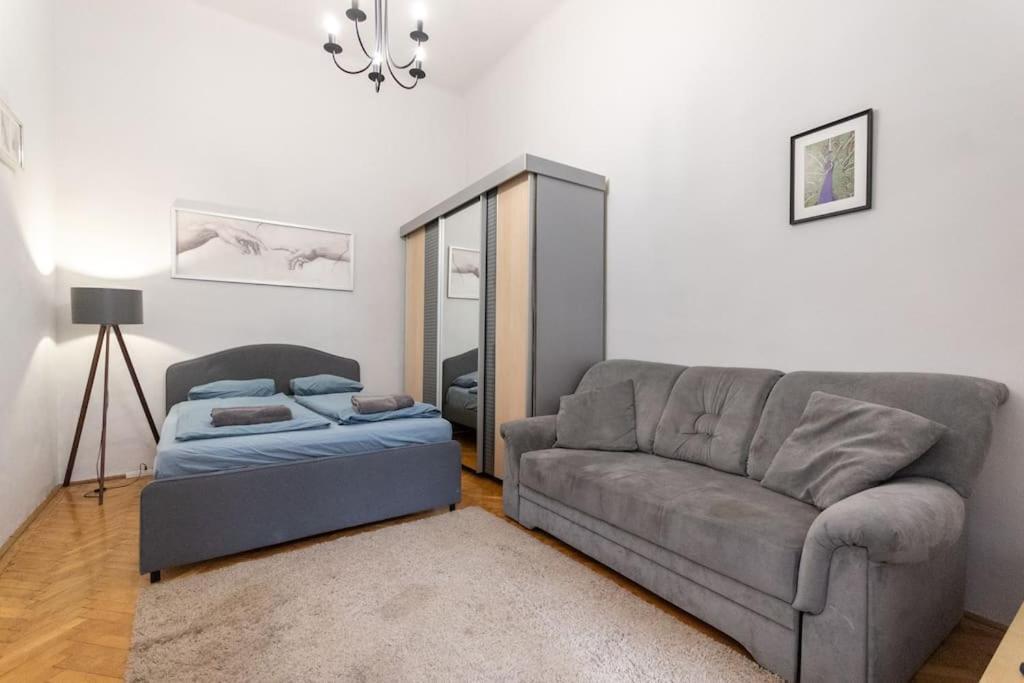 Kofarago Apartment *