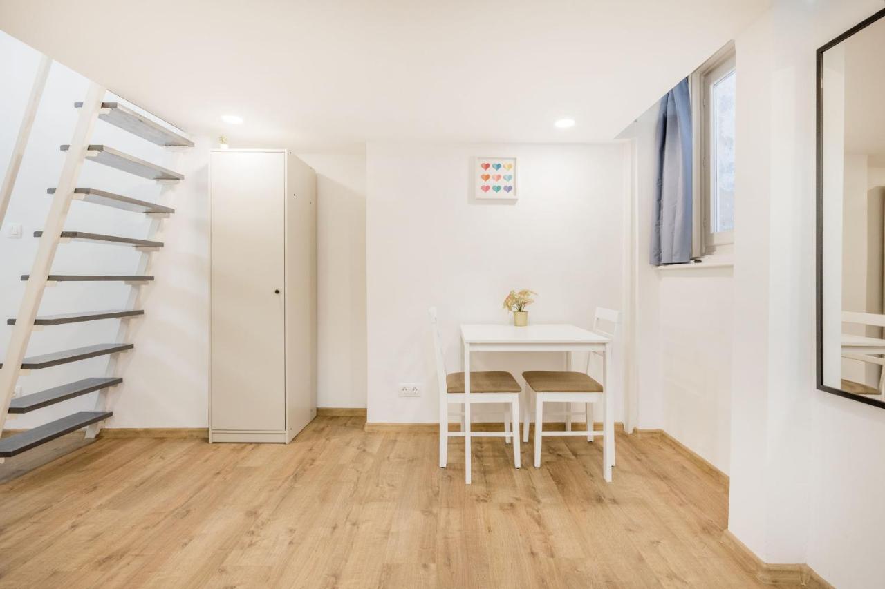 Apartmán V12