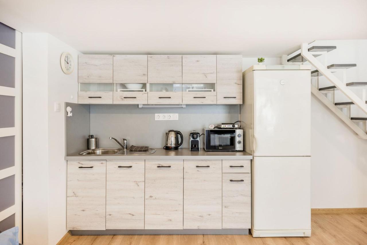 V12 Apartmán
