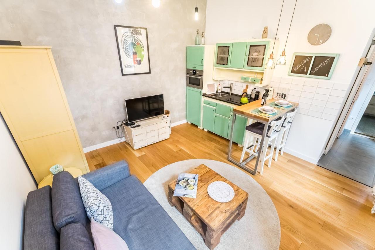 Hip Loft Style Near Vaci Street Appartamento Budapest