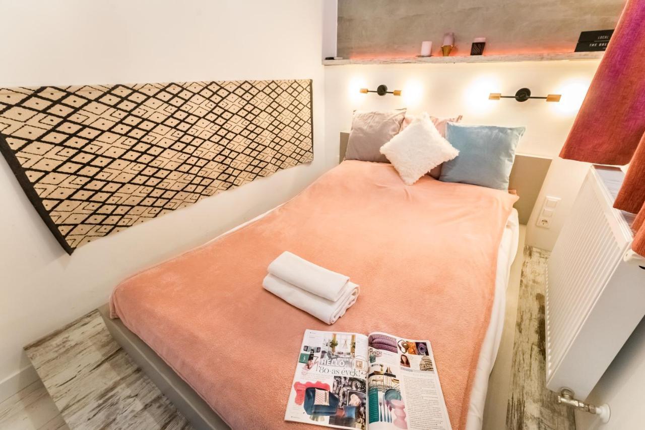Hip Loft Style Near Vaci Street Appartamento