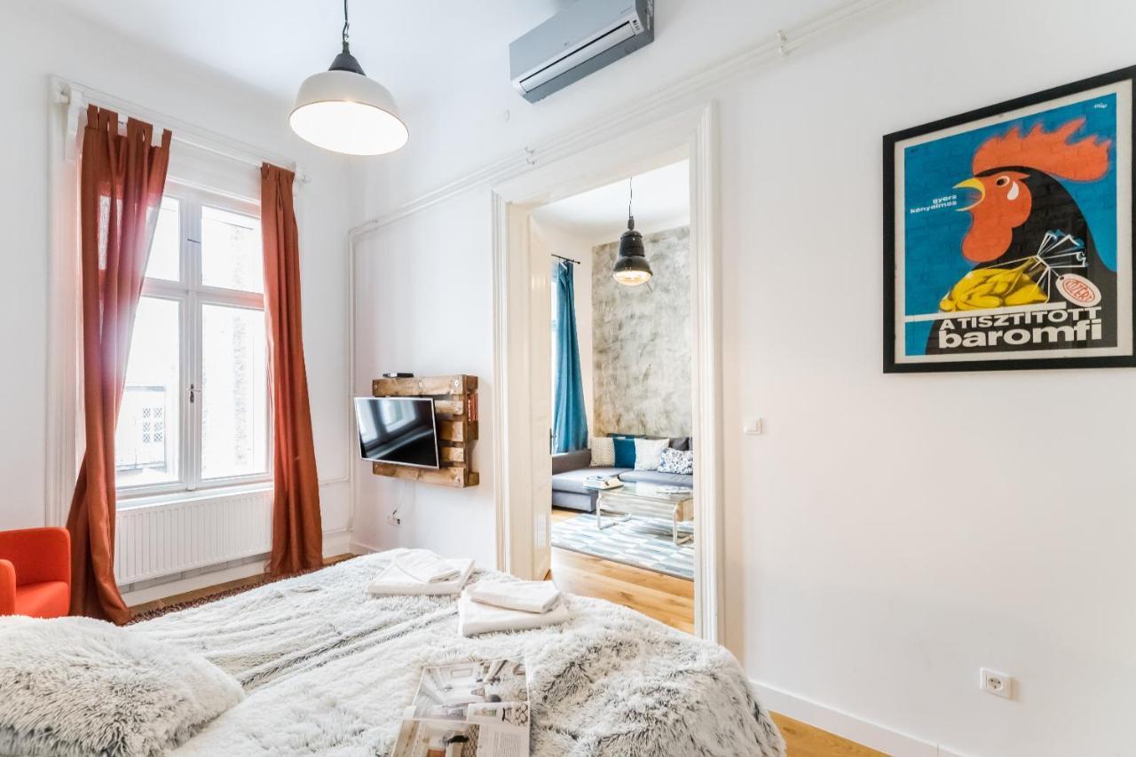 Hip Loft Style Near Vaci Street Budapest