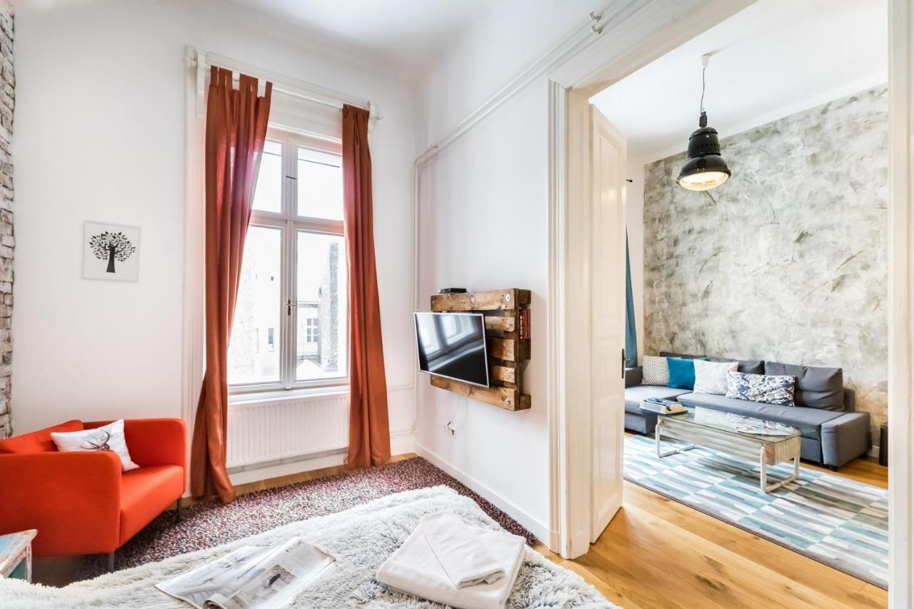 Hip Loft Style Near Vaci Street Appartamento *