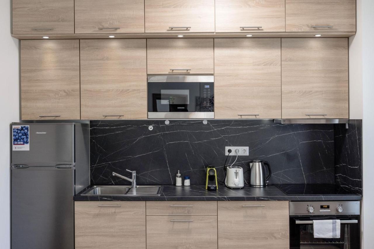 211 / 1 Bedroom / Modern In Center