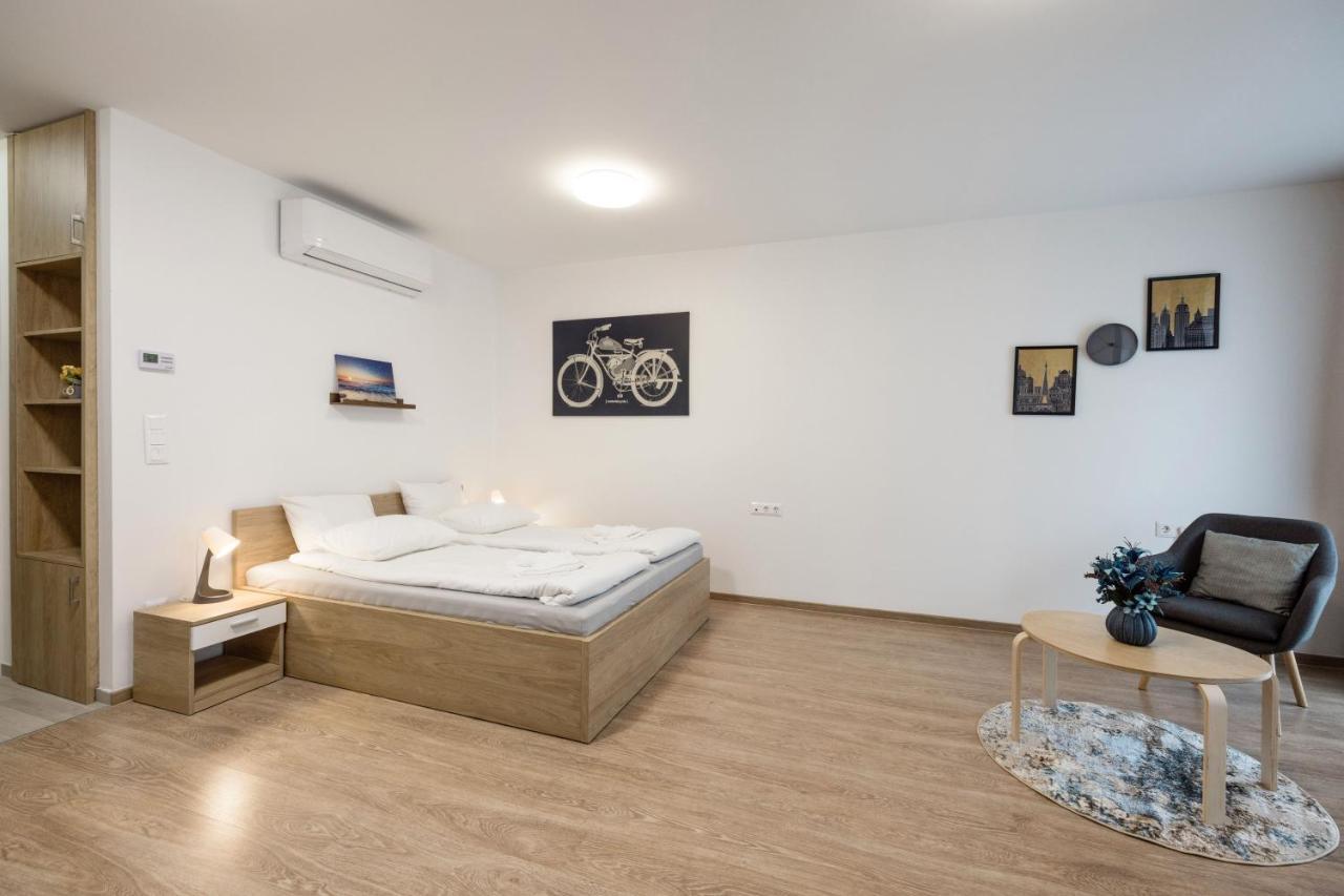 Downtown Erkel 503 *