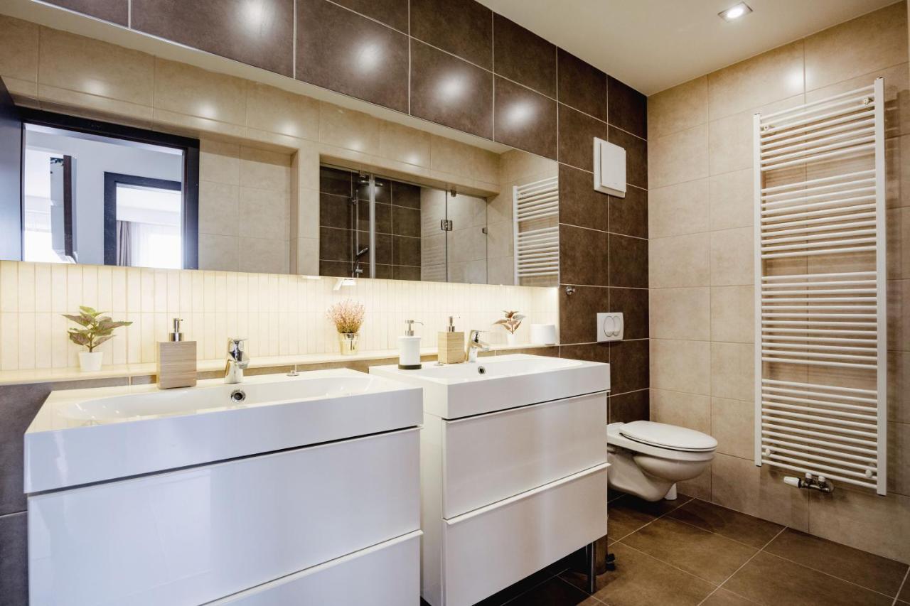 Corvin Promenade 2f Apartment, Downtown