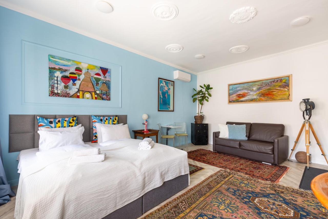 Appartamento Huge & Stylish In The Center For Up To 20 People