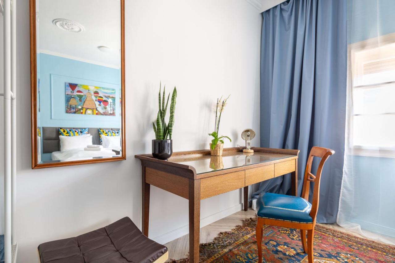 Huge & Stylish In The Center For Up To 20 People *